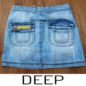 Deep Women's Light Denim Blue Distressed Jean Mini Skirt Size Small